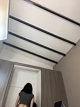 Snapshot of luci_butterfly chatting on 02-27-26, 07:14 luci butterfly online show from 02-27-26, 07:14