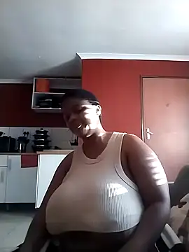 PrettyLisa26 online show from 06-15-26, 02:28