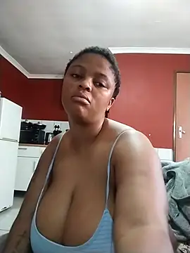 PrettyLisa26 online show from 06-23-26, 07:50