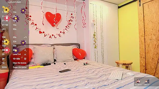 Snapshot of IrisRosse chatting on 02-11-26, 11:59 IrisRosse online show from 02-11-26, 11:59