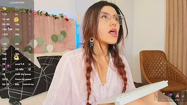 Snapshot of IrisRosse chatting on 02-26-26, 03:06 IrisRosse online show from 02-26-26, 03:06