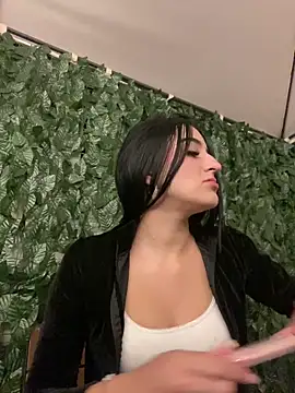 Snapshot of Valery_pink18 chatting on 02-27-26, 03:51 Valery pink18 online show from 02-27-26, 03:51