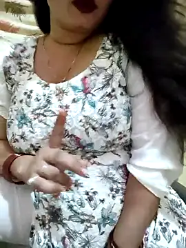 PARI51 online show from 06-19-26, 08:14