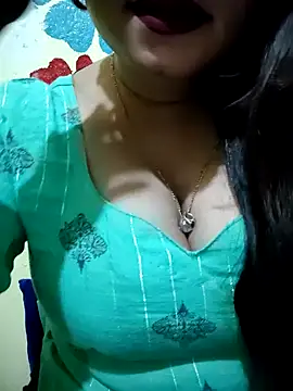 Snapshot of PARI51 chatting on 02-10-26, 07:02 PARI51 online show from 02-10-26, 07:02