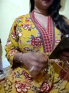 Snapshot of PARI51 chatting on 02-14-26, 08:20 PARI51 online show from 02-14-26, 08:20