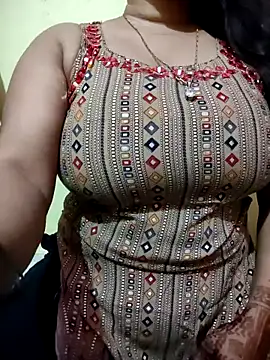 Snapshot of PARI51 chatting on 02-19-26, 08:17 PARI51 online show from 02-19-26, 08:17