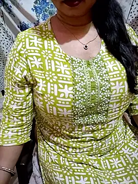 PARI51 online show from 03-10-26, 08:46