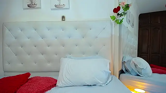 honeybliss  online show from 02-28-26, 09:25