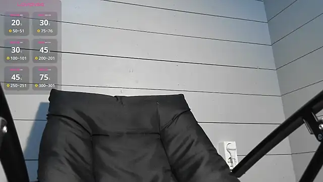 Snapshot of only_diego chatting on 06-17-26, 01:43 only diego online show from 06-17-26, 01:43