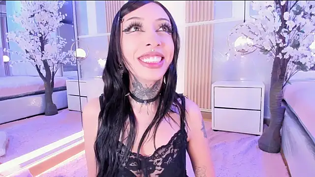 Snapshot of SalemBlackrose chatting on 02-15-26, 05:30 SalemBlackrose online show from 02-15-26, 05:30