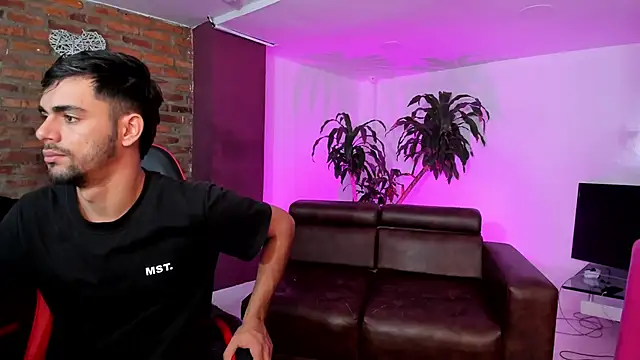 Snapshot of Bad_Boys777 chatting on 02-05-26, 09:54 Bad Boys777 online show from 02-05-26, 09:54