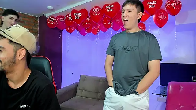 Snapshot of Bad_Boys777 chatting on 02-19-26, 09:56 Bad Boys777 online show from 02-19-26, 09:56