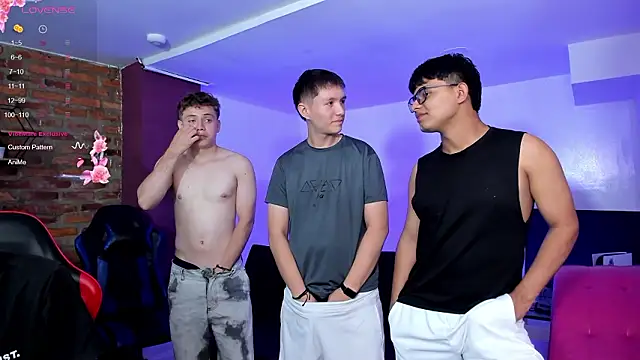 Snapshot of Bad_Boys777 chatting on 02-26-26, 09:59 Bad Boys777 online show from 02-26-26, 09:59