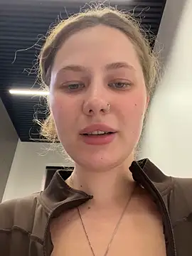 AsynaYuuki online show from 02-26-26, 06:52