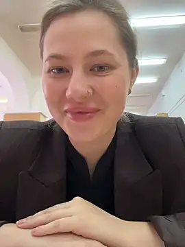 Snapshot of AsynaYuuki chatting on 03-05-26, 10:23 AsynaYuuki online show from 03-05-26, 10:23