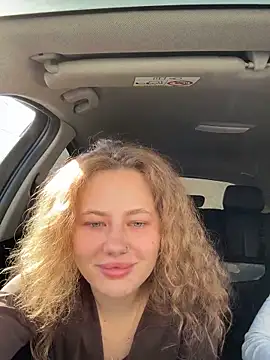 Snapshot of AsynaYuuki chatting on 03-29-26, 12:18 AsynaYuuki online show from 03-29-26, 12:18