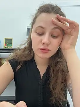 Snapshot of AsynaYuuki chatting on 04-01-26, 06:49 AsynaYuuki online show from 04-01-26, 06:49