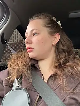 Snapshot of AsynaYuuki chatting on 04-02-26, 10:44 AsynaYuuki online show from 04-02-26, 10:44