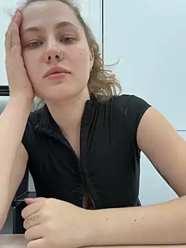 Snapshot of AsynaYuuki chatting on 03-20-26, 06:09 AsynaYuuki online show from 03-20-26, 06:09