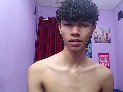 bigcock twinks online show from 03-03-26, 11:45