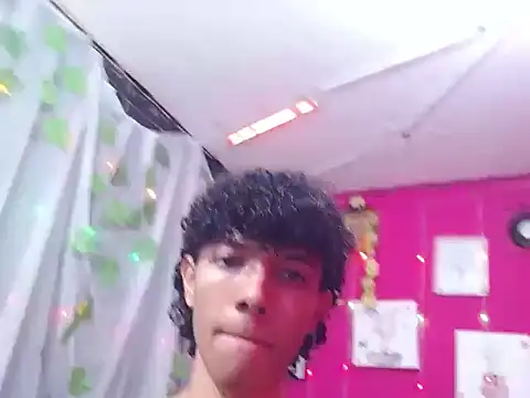 bigcock twinks online show from 02-21-26, 04:58