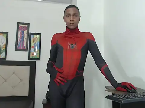 Snapshot of hotboyluxe chatting on 02-20-26, 02:08 hotboyluxe online show from 02-20-26, 02:08