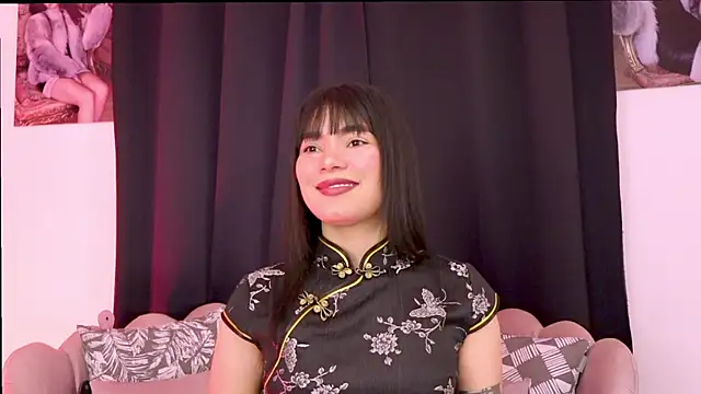 dakotacollins  online show from 04-13-26, 03:21