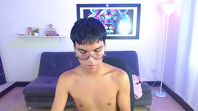 Maecum18 online show from 04-17-26, 09:17