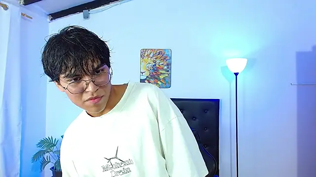 Snapshot of Maecum18 chatting on 02-03-26, 08:58 Maecum18 online show from 02-03-26, 08:58