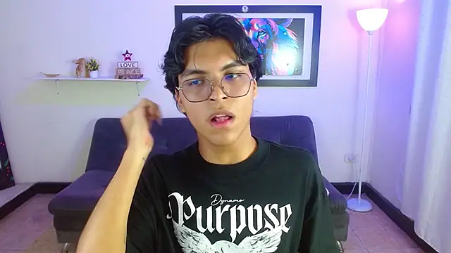 Snapshot of Maecum18 chatting on 02-26-26, 09:04 Maecum18 online show from 02-26-26, 09:04