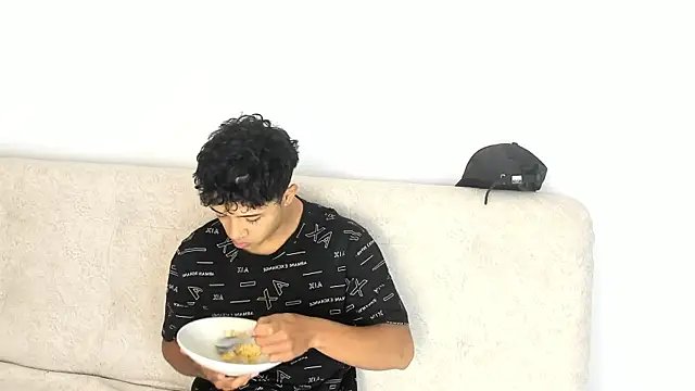 Snapshot of _Alex_Colton chatting on 02-15-26, 03:07 Alex Colton online show from 02-15-26, 03:07