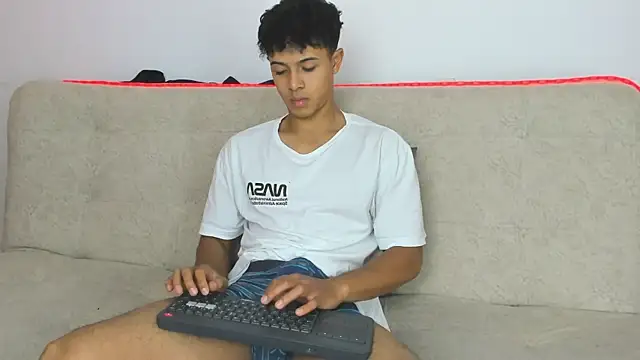  Alex Colton online show from 04-15-26, 10:21