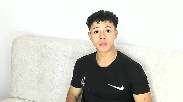 Snapshot of _Alex_Colton chatting on 02-05-26, 10:38 Alex Colton online show from 02-05-26, 10:38