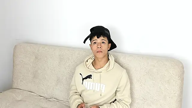 Snapshot of _Alex_Colton chatting on 02-07-26, 10:18 Alex Colton online show from 02-07-26, 10:18