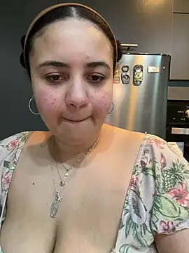 Snapshot of BabyChanntal chatting on 05-29-26, 04:57 BabyChanntal online show from 05-29-26, 04:57
