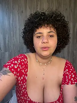 Snapshot of BabyChanntal chatting on 05-04-26, 09:39 BabyChanntal online show from 05-04-26, 09:39
