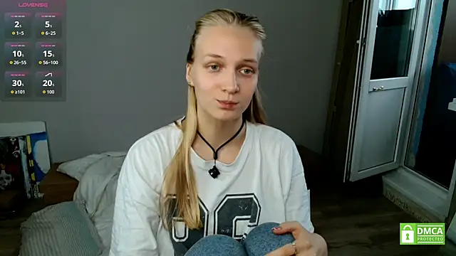Snapshot of Alex-wer chatting on 07-16-26, 07:16 Alex-wer online show from 07-16-26, 07:16
