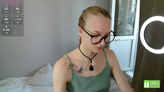 Snapshot of Alex-wer chatting on 05-24-26, 09:42 Alex-wer online show from 05-24-26, 09:42