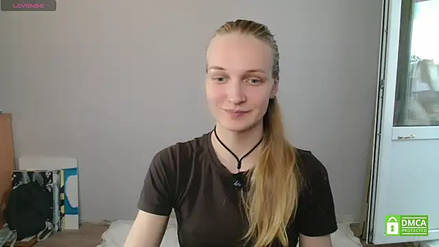 Snapshot of Alex-wer chatting on 05-26-26, 02:37 Alex-wer online show from 05-26-26, 02:37