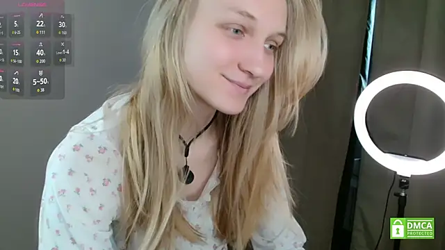 Snapshot of Alex-wer chatting on 05-11-26, 09:32 Alex-wer online show from 05-11-26, 09:32
