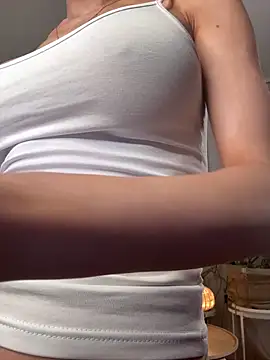 Snapshot of sexteasy chatting on 02-19-26, 11:56 sexteasy online show from 02-19-26, 11:56