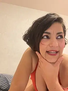 eva luz online show from 03-12-26, 09:41