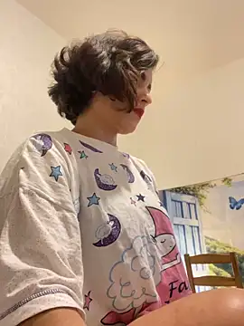 eva luz online show from 04-07-26, 08:21