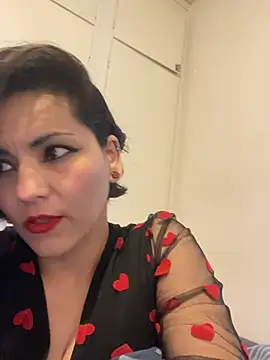 Snapshot of eva_luz chatting on 05-14-26, 05:10 eva luz online show from 05-14-26, 05:10