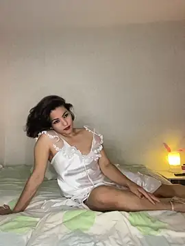 Snapshot of eva_luz chatting on 07-19-26, 12:35 eva luz online show from 07-19-26, 12:35