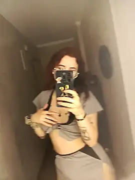 Snapshot of Persefoha chatting on 02-13-26, 12:05 Persefoha online show from 02-13-26, 12:05