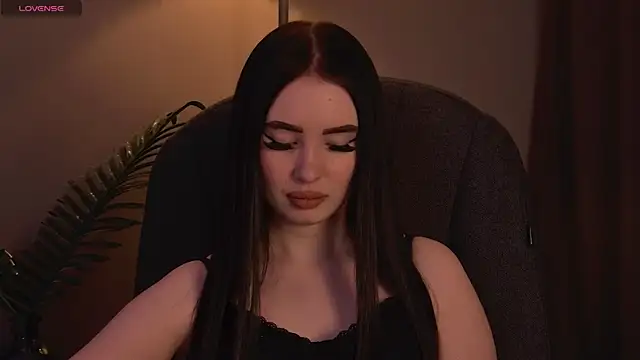 ArianaLim online show from 04-11-26, 03:05