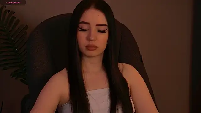 Snapshot of ArianaLim chatting on 05-10-26, 02:52 ArianaLim online show from 05-10-26, 02:52