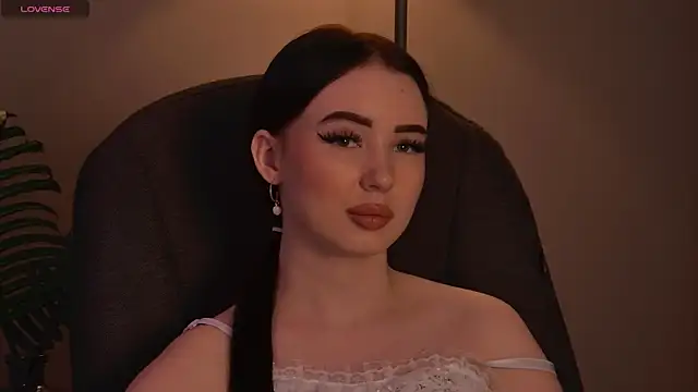 Snapshot of ArianaLim chatting on 04-19-26, 06:10 ArianaLim online show from 04-19-26, 06:10