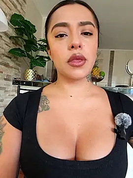 foxxy lover online show from 05-01-26, 06:24